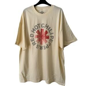 NWOT Red Hot Chili Peppers Beige Short Sleeve Graphic Tshirt Mens Size 2XL Band
